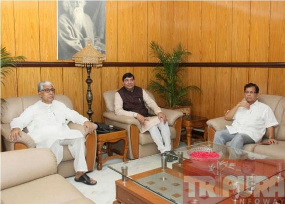 Union Minister Kundariya visits Tripura, meets CM Union Minister Kundariya visits Tripura, meets CM